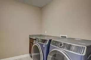 1343 Creekwood Dr, New Richmond, WI 54017 - Photo 19