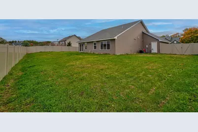 1343 Creekwood Drive, New Richmond, WI 54017 - Photo 59