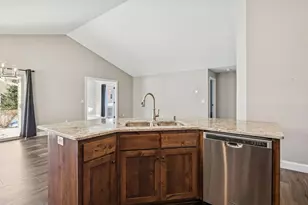 10105 Ewing Ln N, Brooklyn Park, MN 55443 - Photo 11