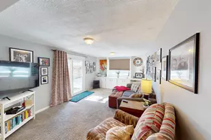 824 Minnie Maddern St, Albert Lea, MN 56007 - Photo 13