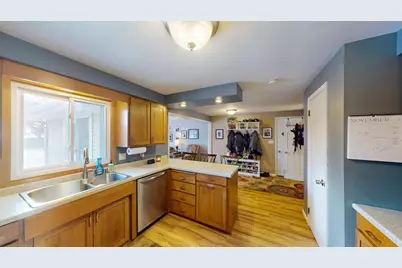 824 Minnie Maddern Street, Albert Lea, MN 56007 - Photo 9