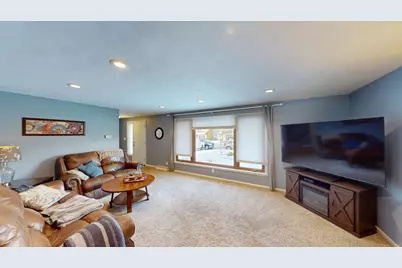 824 Minnie Maddern Street, Albert Lea, MN 56007 - Photo 5