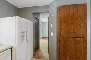 4202 Sylvia Ln S, Shoreview, MN 55126 - Photo 19