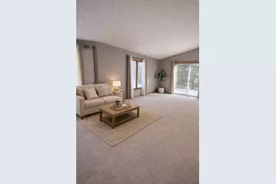 1273 Hilo Avenue N, Oakdale, MN 55128 - Photo 7