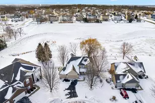 6933 Prairie Ct S, Cottage Grove, MN 55016 - Photo 3