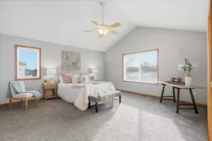 6933 Prairie Ct S, Cottage Grove, MN 55016 - Photo 19