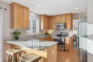 6933 Prairie Ct S, Cottage Grove, MN 55016 - Photo 9