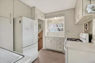 2946 Morgan Ave N, Minneapolis, MN 55411 - Photo 23