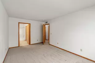 410 Sarazin St, Shakopee, MN 55379 - Photo 25