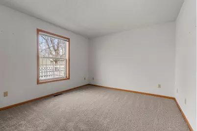410 Sarazin Street, Shakopee, MN 55379 - Photo 27