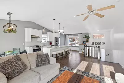 7697 Homestead Court S, Cottage Grove, MN 55016 - Photo 5