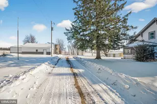 12199 Lesueur Ave, Montgomery, MN 56069 - Photo 29