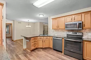 2003 10th Ave W, Shakopee, MN 55379 - Photo 15