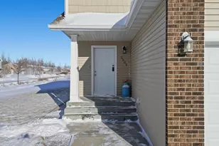 1504 36th Ave S, Moorhead, MN 56560 - Photo 3