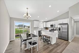 921 Brandenburg Ln, Waverly, MN 55390 - Photo 5