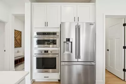 1736 Hadley Hills Drive NE, Rochester, MN 55901 - Photo 3