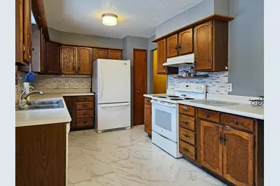 452 4th St NW, Perham, MN 56573 - Photo 9