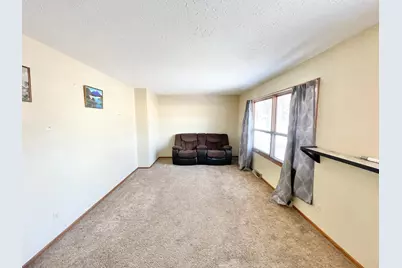 215 N Swain Street, Redwood Falls, MN 56283 - Photo 5