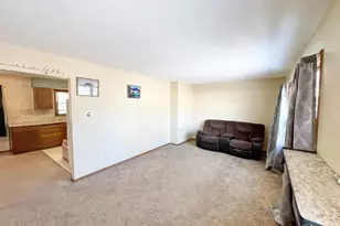 215 N Swain St, Redwood Falls, MN 56283 - Photo 3