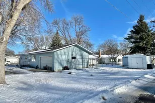 215 N Swain St, Redwood Falls, MN 56283 - Photo 27