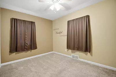 1918 7th Avenue NE, Austin, MN 55912 - Photo 17