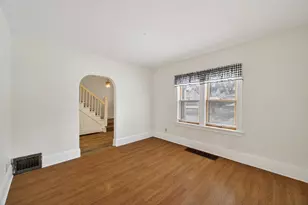 1045 Magnolia Ave E, Saint Paul, MN 55106 - Photo 7