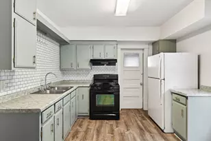 1045 Magnolia Ave E, Saint Paul, MN 55106 - Photo 13