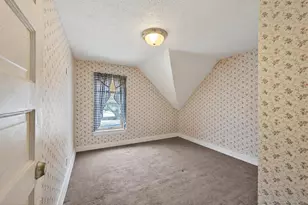 1045 Magnolia Ave E, Saint Paul, MN 55106 - Photo 17