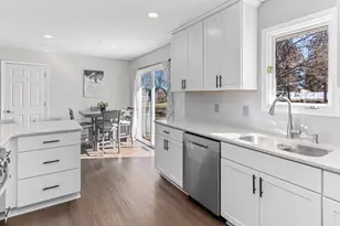 4596 142nd St W, Apple Valley, MN 55124 - Photo 3