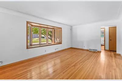 685 51st Avenue NE, Columbia Heights, MN 55421 - Photo 5