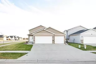 3053 38th Ave S, Moorhead, MN 56560 - Photo 3