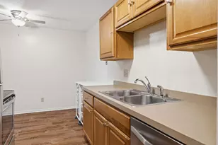 2800 Hamline Ave N, Roseville, MN 55113 - Photo 9