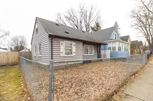 1248 Farrington St, Saint Paul, MN 55117 - Photo 1