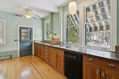 812 Saint Olaf Avenue, Northfield, MN 55057 - Photo 15