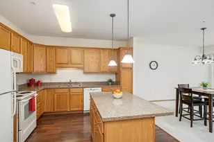 1900 Rush Lake Trl, New Brighton, MN 55112 - Photo 9