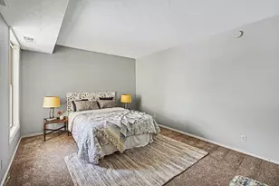 6423 Colony Way, Edina, MN 55435 - Photo 9