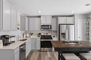 13732 Kaylemore Trl, Rosemount, MN 55068 - Photo 3