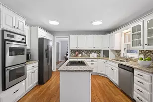 1900 Vernon Dr S, Hopkins, MN 55305 - Photo 11