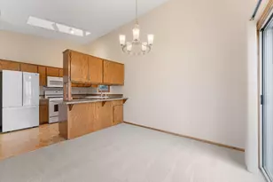 1216 Hilo Ave N, Oakdale, MN 55128 - Photo 9