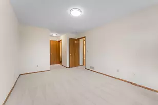 1216 Hilo Ave N, Oakdale, MN 55128 - Photo 21