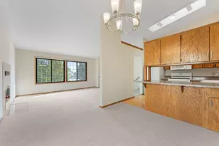 1216 Hilo Ave N, Oakdale, MN 55128 - Photo 11