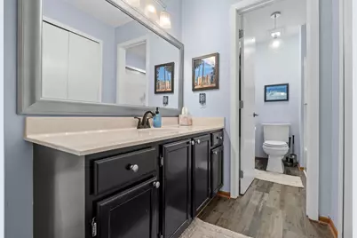 15630 26th Avenue N #B, Plymouth, MN 55447 - Photo 9