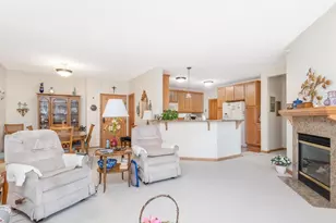5225 Grandview Square, Edina, MN 55436 - Photo 9