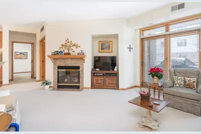 5225 Grandview Square #210, Edina, MN 55436 - Photo 5