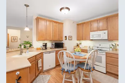 5225 Grandview Square #210, Edina, MN 55436 - Photo 5