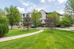 5225 Grandview Square, Edina, MN 55436 - Photo 27