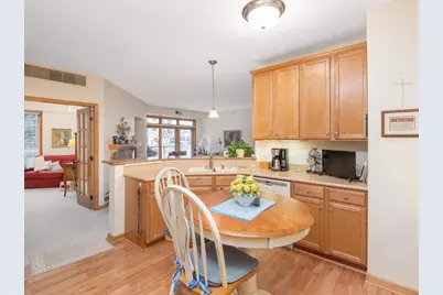 5225 Grandview Square #210, Edina, MN 55436 - Photo 7