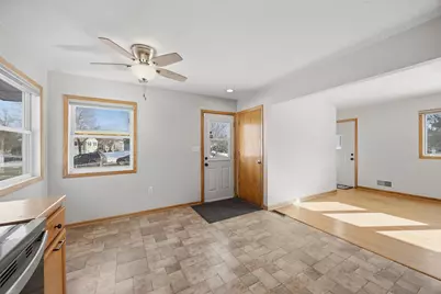 1261 Skillman Avenue E, Maplewood, MN 55109 - Photo 9