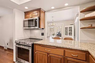 10730 34th Avenue N, Plymouth, MN 55441 - Photo 9