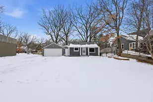 115 Glenmar Ave, Mahtomedi, MN 55115 - Photo 23